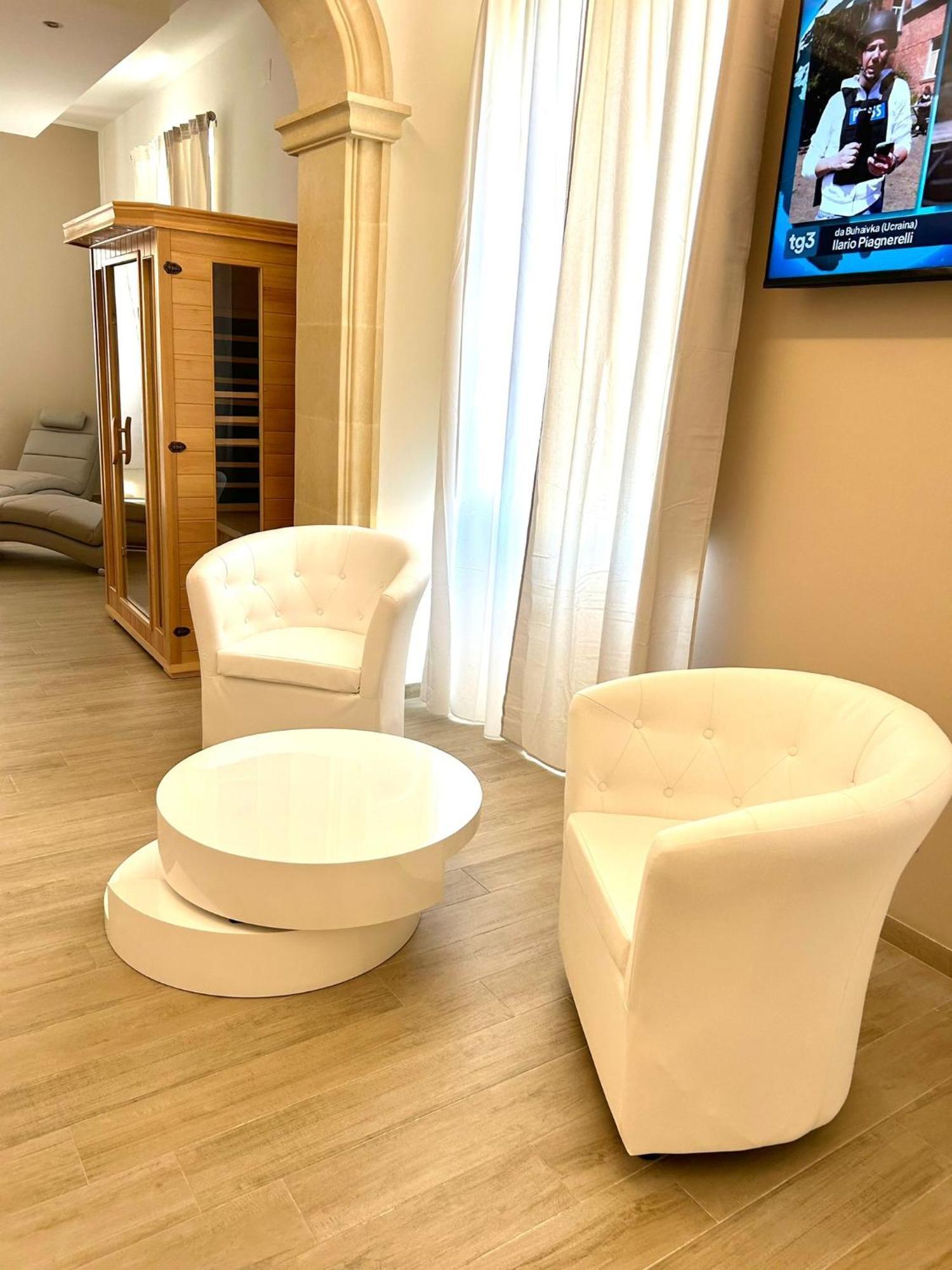Bed E Suite Domar Brindisi Exterior photo